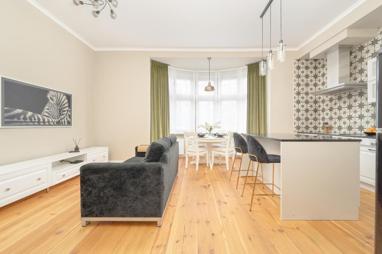 Aesthetic One Bedroom Apartment In Wroclaw By Noclegi Renters 외부 사진